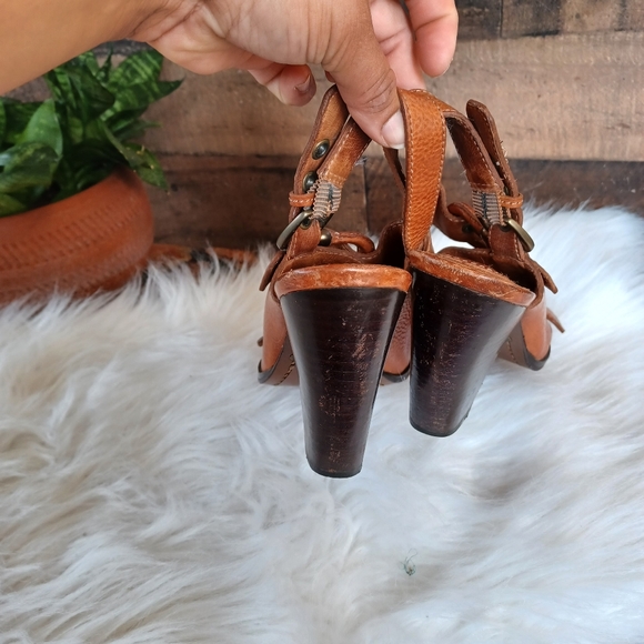 Frye Peek Toe Leather Chunky Heels - Picture 4 of 8